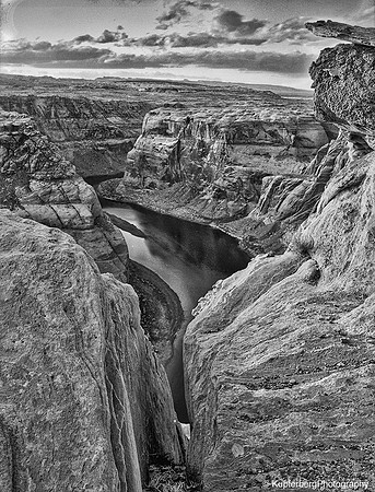 Goosenecks Overlook-Colorado River, UT