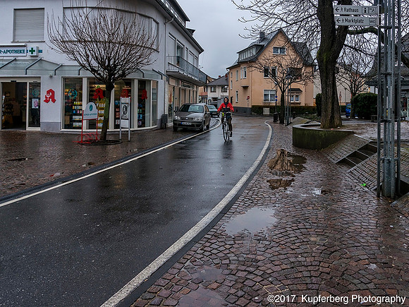 Biking in the Rain-Bonn